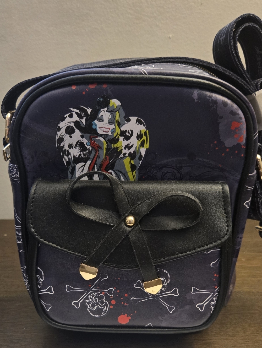 Disney Cruella Crossbody Bag